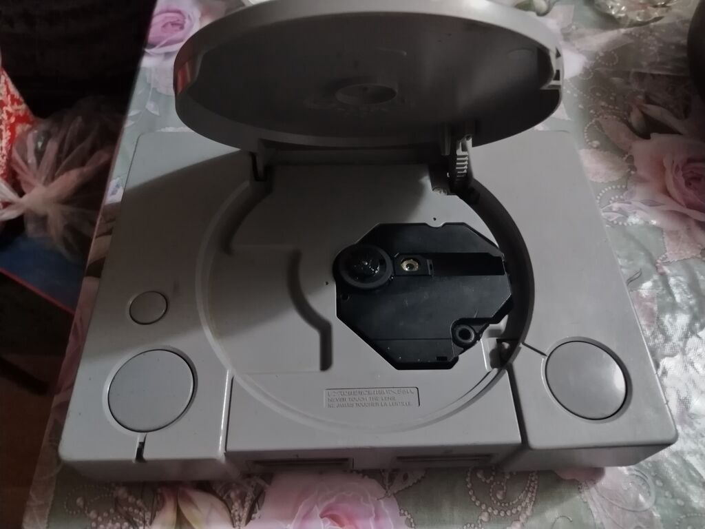 Sony PlayStation (PS1) oyun konsolu – model SCPH-7502 Xüsusiyyətlər — Elektronika, Güzdək