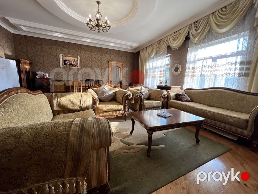 Satılır 9 otaqlı həyət evi/bağ evi 300 m² — Ev, villa, Bakı (2)