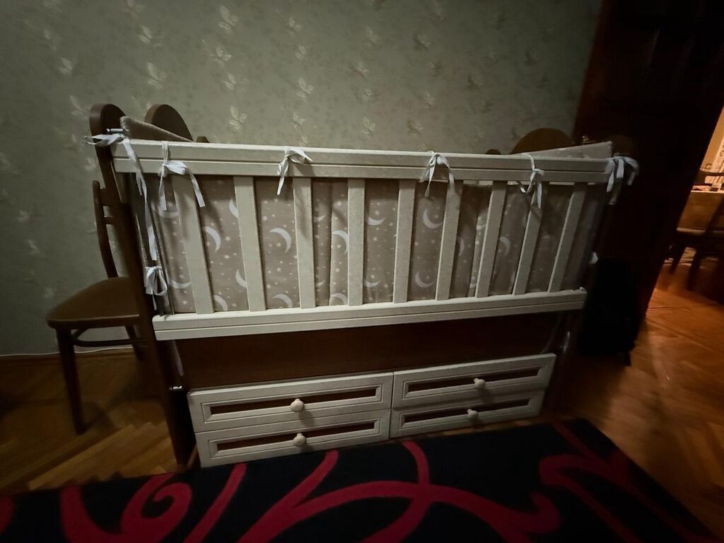 Uşaq beşiyi – taxta, şkaf çekmecəli model - Material: möhkəm — Mebel, Bakı (3)