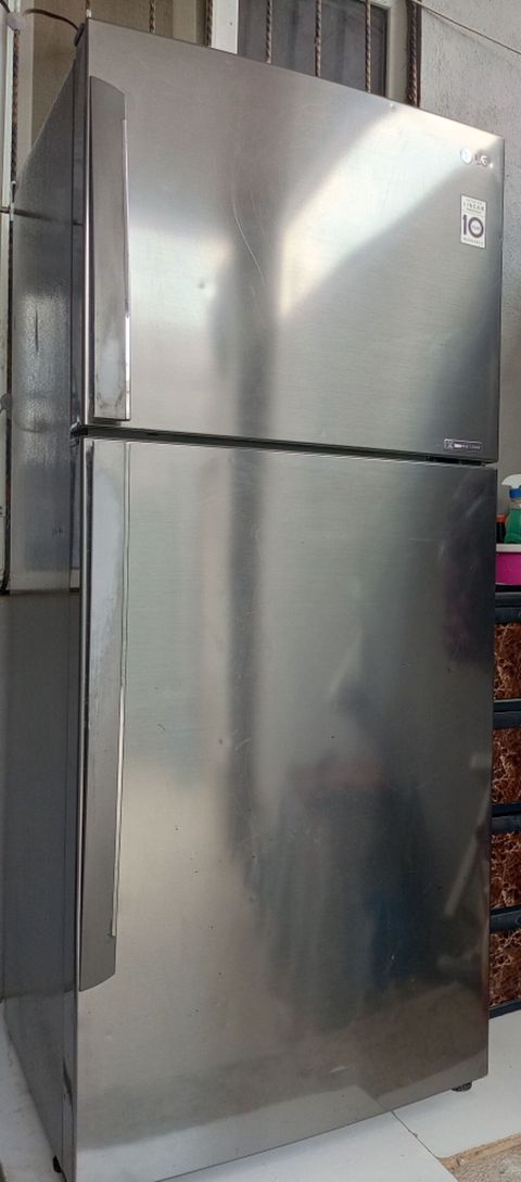 LG soyuducu yaxşı vəziyyətdədir heç bir prablemi yoxdur köçe görə