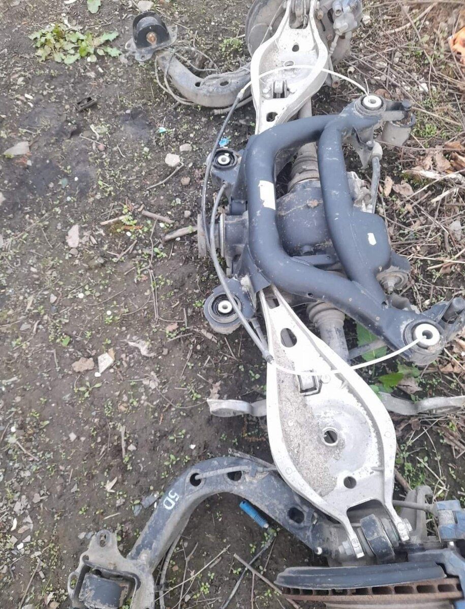 BMW ehtiyat hissələri — Ehtiyat hissələri və aksesuarlar, Bakı (9)