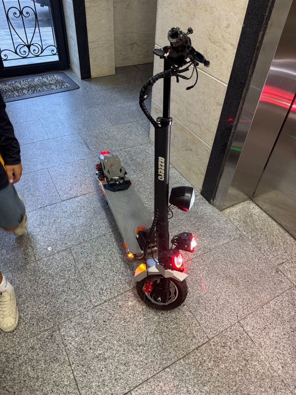 Azzero elektrik skuteri – güclü şəhər və off-road gedişi üçün — Mallar, Bakı (4)