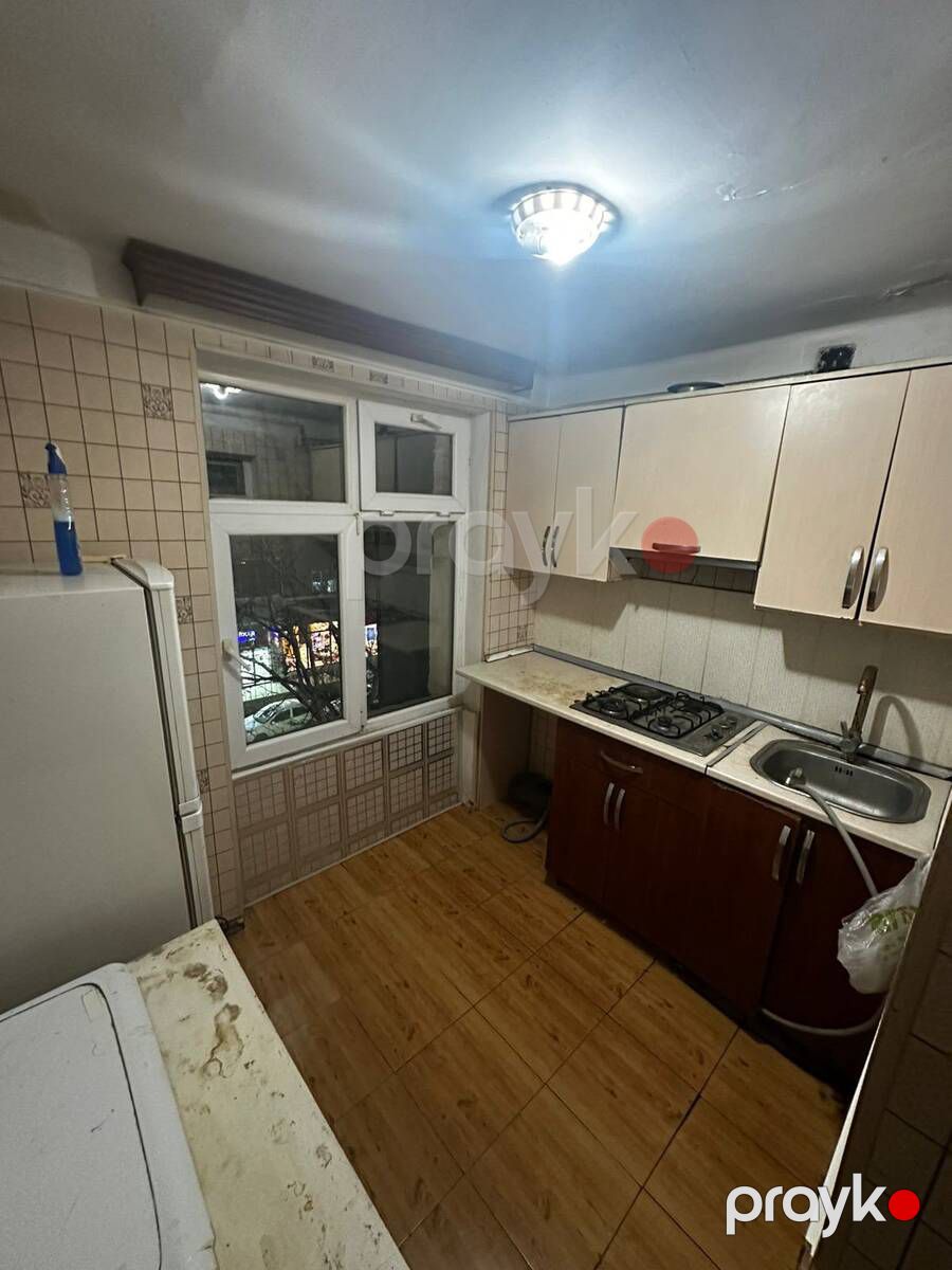 Satılır 2 otaqlı köhnə tikili 50 m² — Mənzil, Bakı (4)