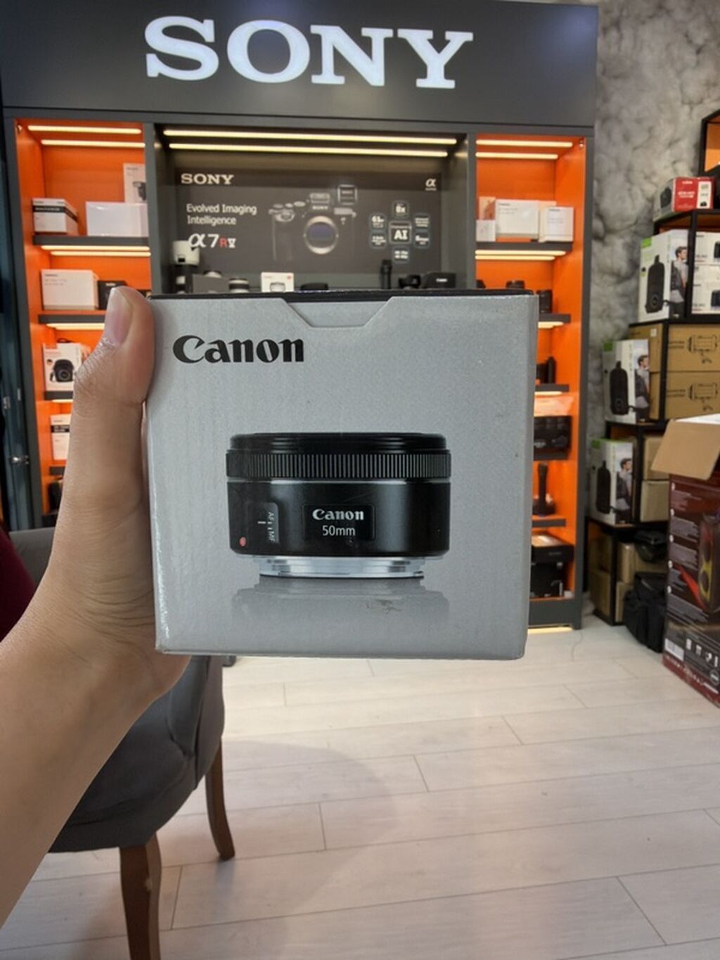 Canon 50mm obyektiv - Model: Canon 50mm (EF 50mm f/1.8 STM seriyası - 1