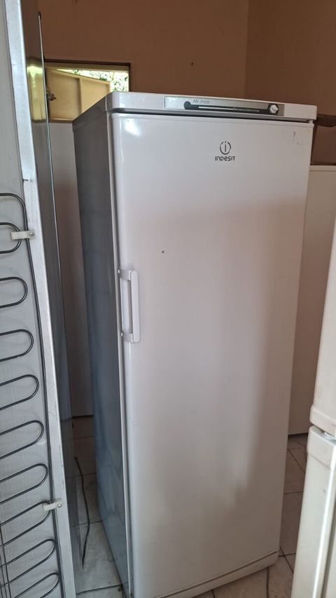Dondurucu Indesit — Bakı