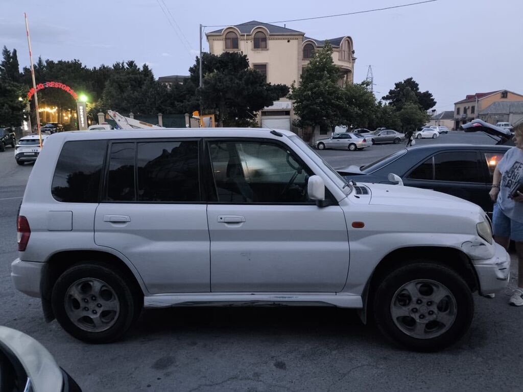 Mitsubishi Pajero: 1.8 l | 2000 il 335000 km Ofrouder/SUV — Avtomobillər, Xırdalan (3)