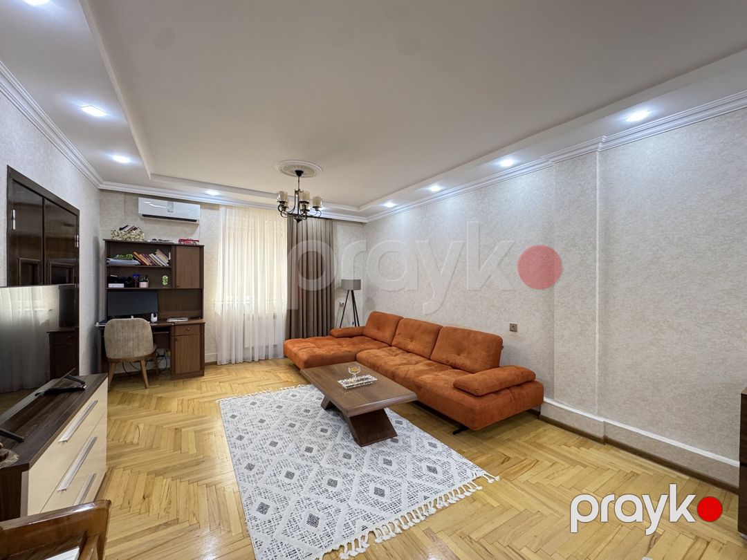 Satılır 2 otaqlı köhnə tikili 100 m² — Mənzil, Bakı (3)