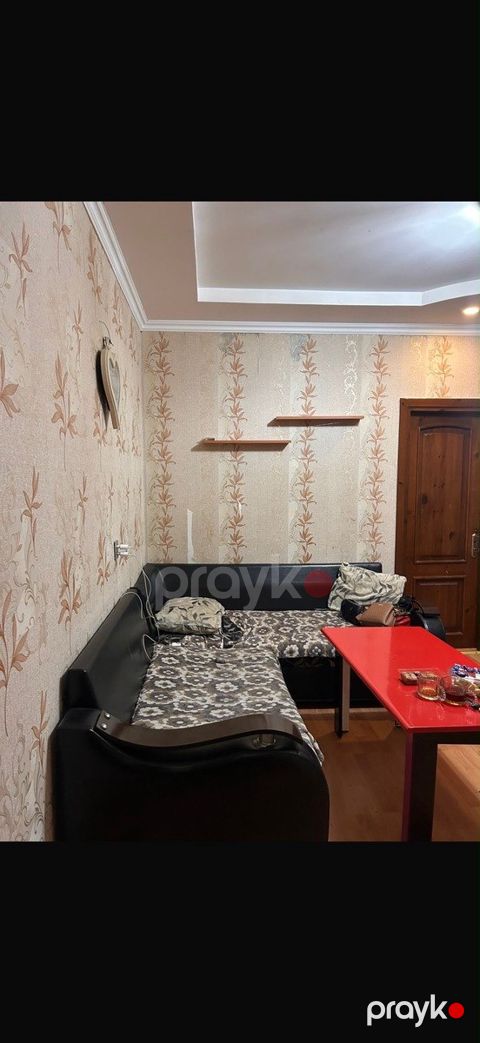 İcarəyə verilir 2 otaqlı köhnə tikili 50 m²