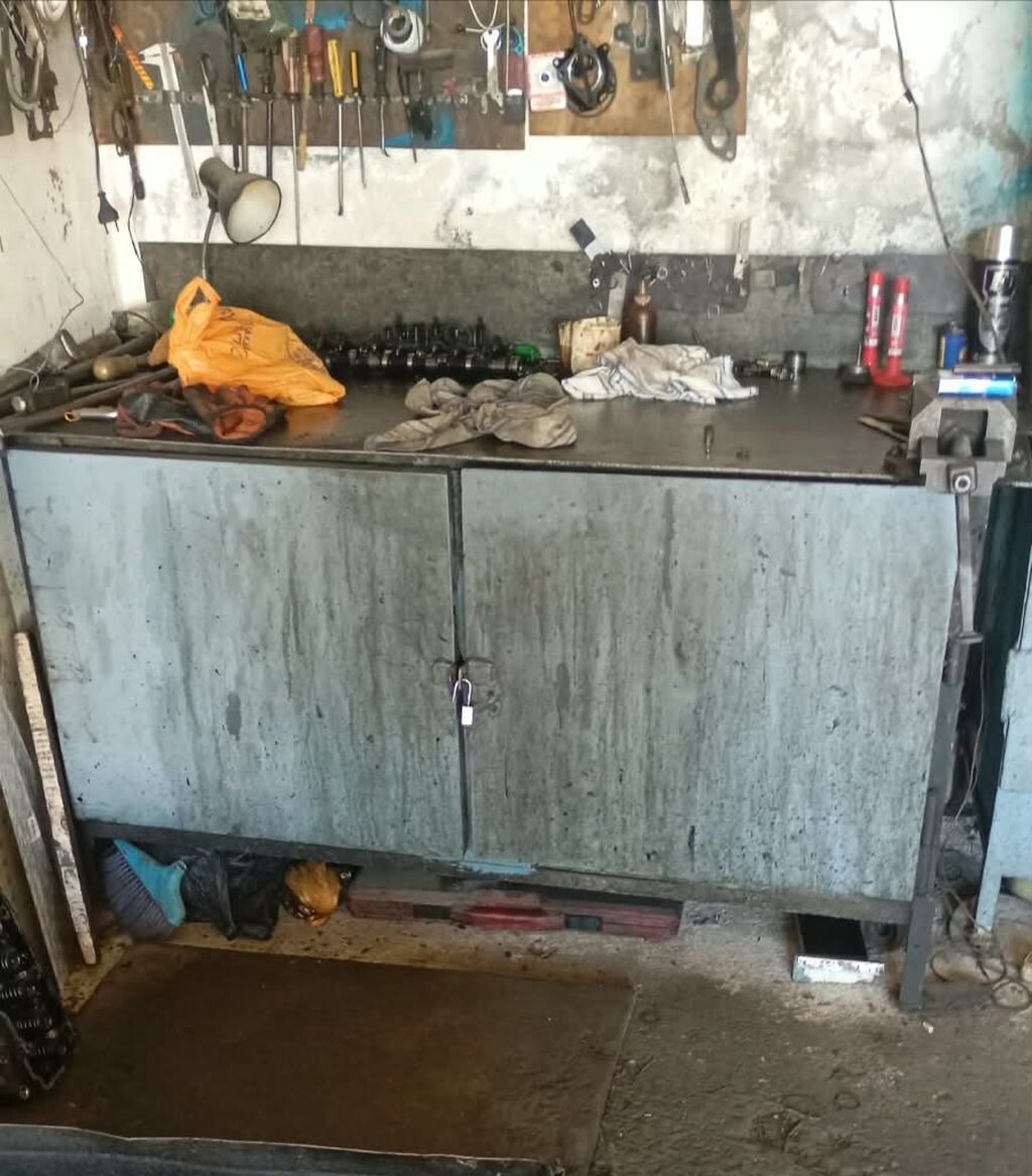 Metalkonstruksiya usta dəzgahı və alət dolabı - Sənaye tipli, qalın — Mallar, Bakı