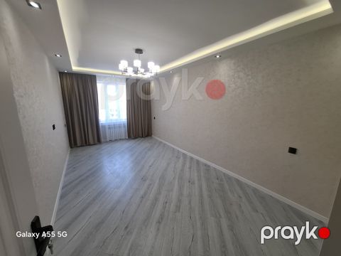 Satılır 2 otaqlı köhnə tikili 52 m²