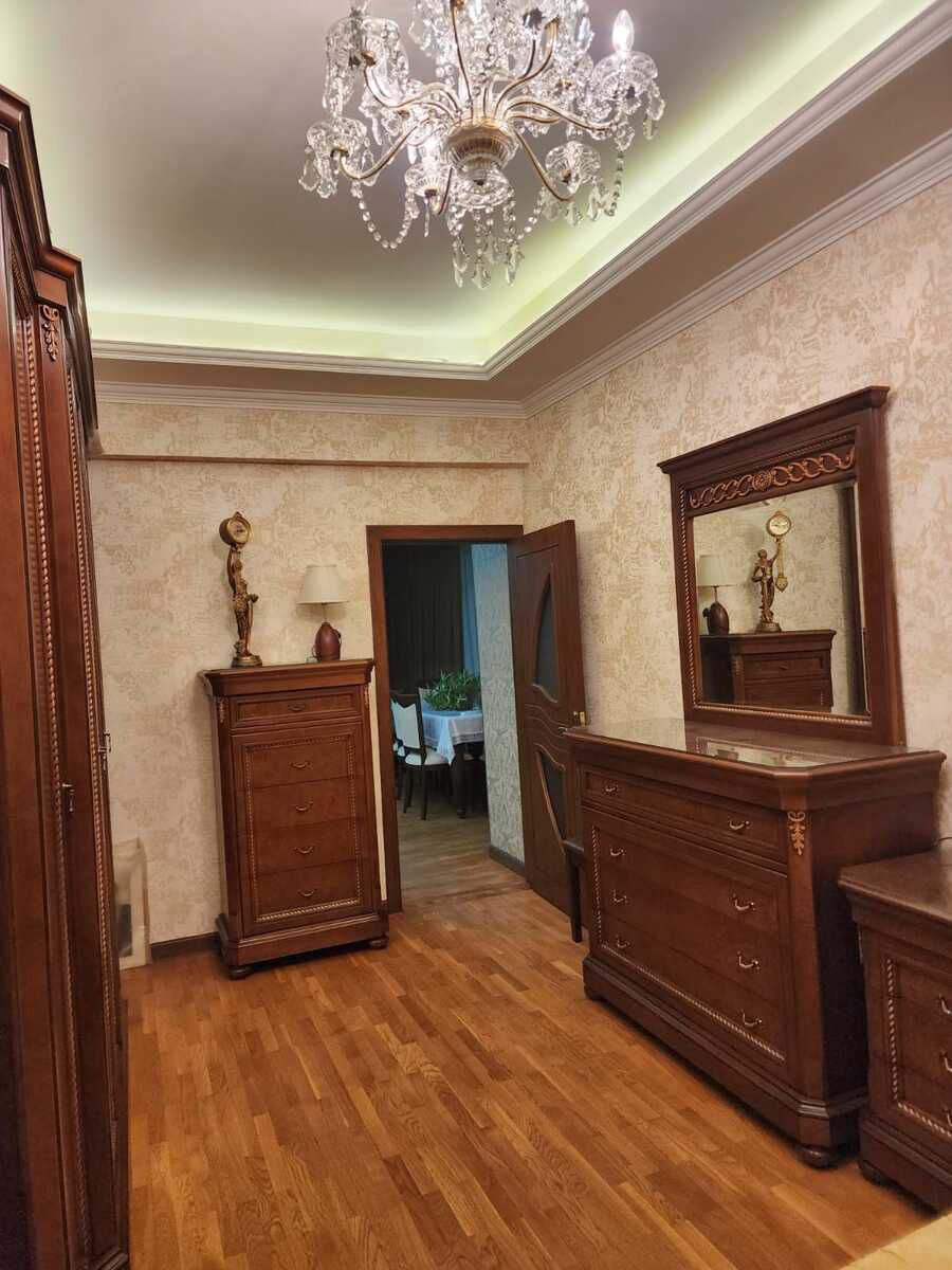 İcarəyə verilir 5 otaqlı köhnə tikili 210 m² — Mənzil, Bakı (12)