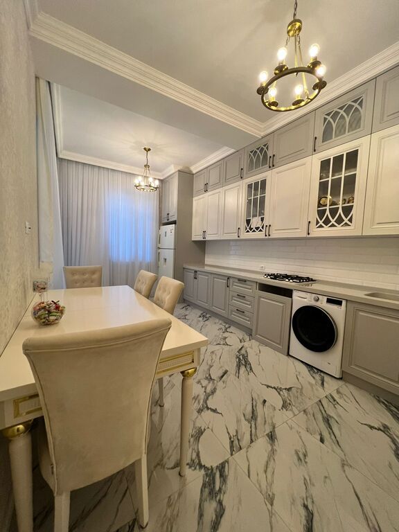 Satılır 6 otaqlı həyət evi/bağ evi 400 m² — Ev, villa, Bakı (9)