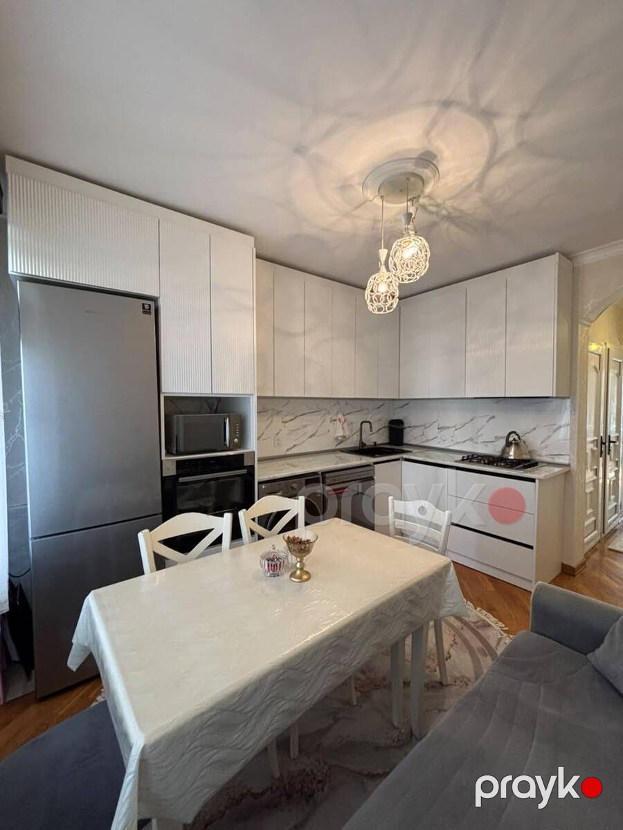 Satılır 2 otaqlı köhnə tikili 65 m² — Mənzil, Bakı (11)