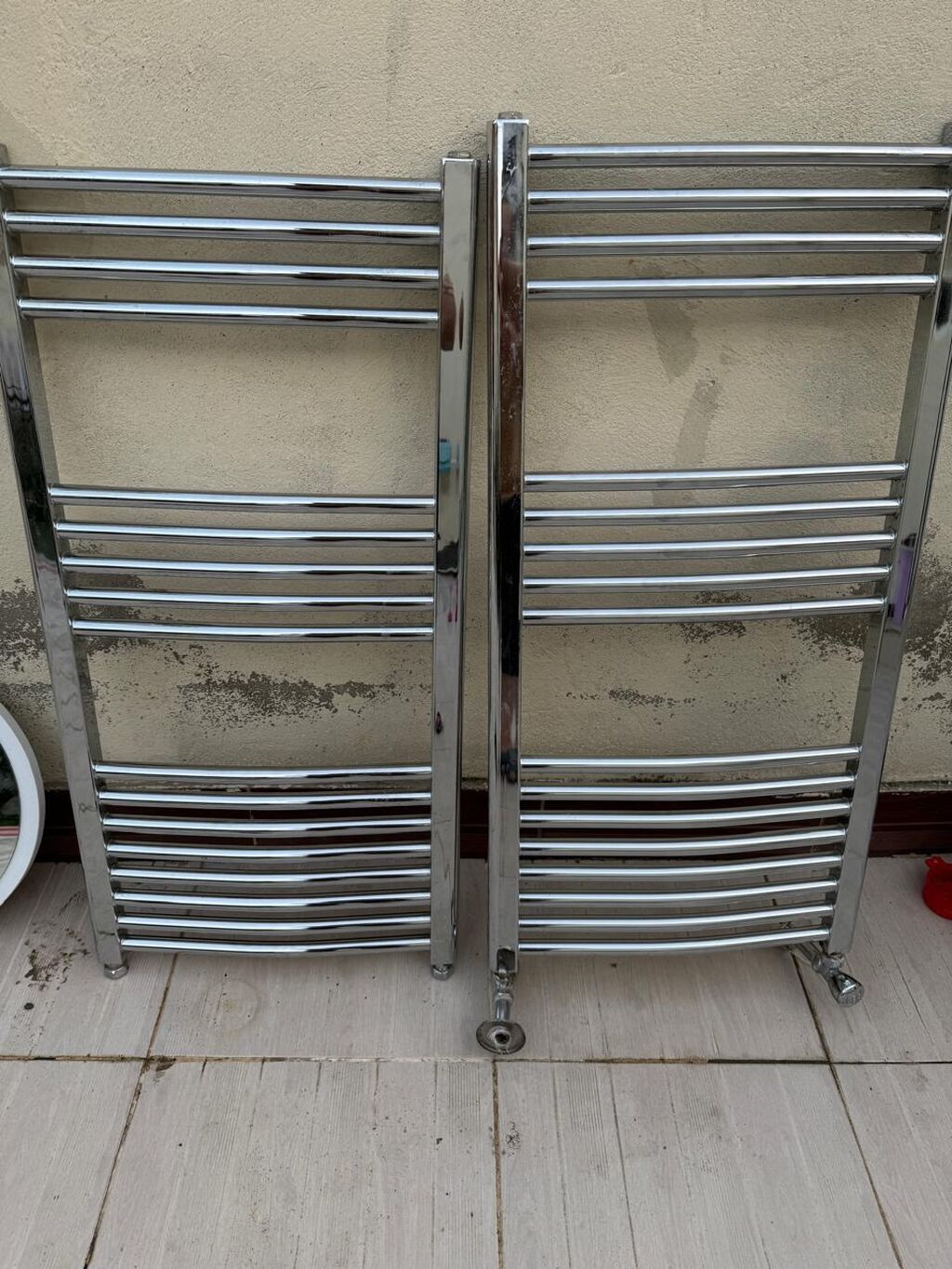 Xanım🥰¹⁸²⁸ Radiatorlar cutu 75 azn Ünvan Balaxani — Radiatorlar, Bakı