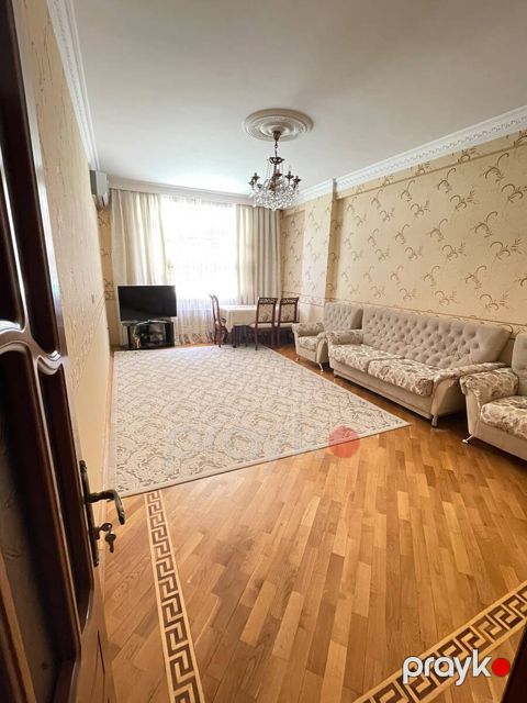 Satılır 3 otaqlı yeni tikili 100 m²