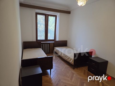 İcarəyə verilir 4 otaqlı köhnə tikili 110 m²