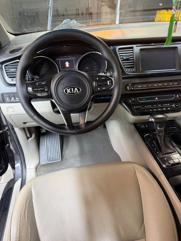 Kia Carnival, 2.2 L, 2017 il, 350 000 km — Avtomobillər, Bakı (3)