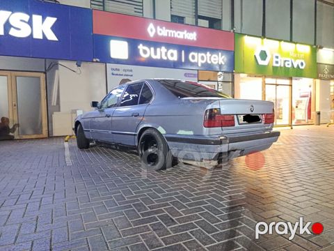 Salam Razvarka R16 satilmir ancaq barter kim ne teklif ede biler?