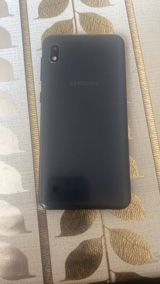 Samsung Galaxy A10 Black 32GB/2GB — Phones & Gadgets