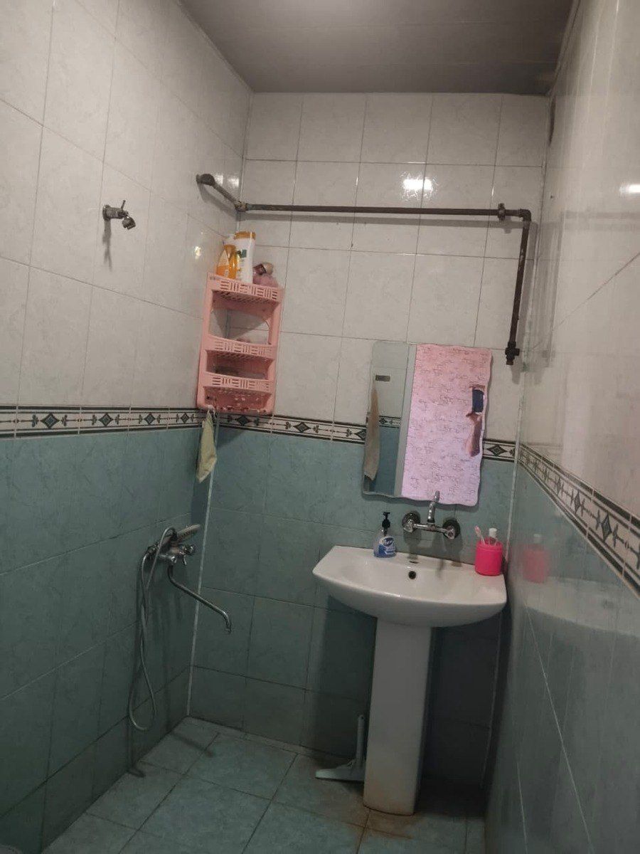 Satılır 2 otaqlı köhnə tikili 60 m² — Mənzil, Bakı (7)