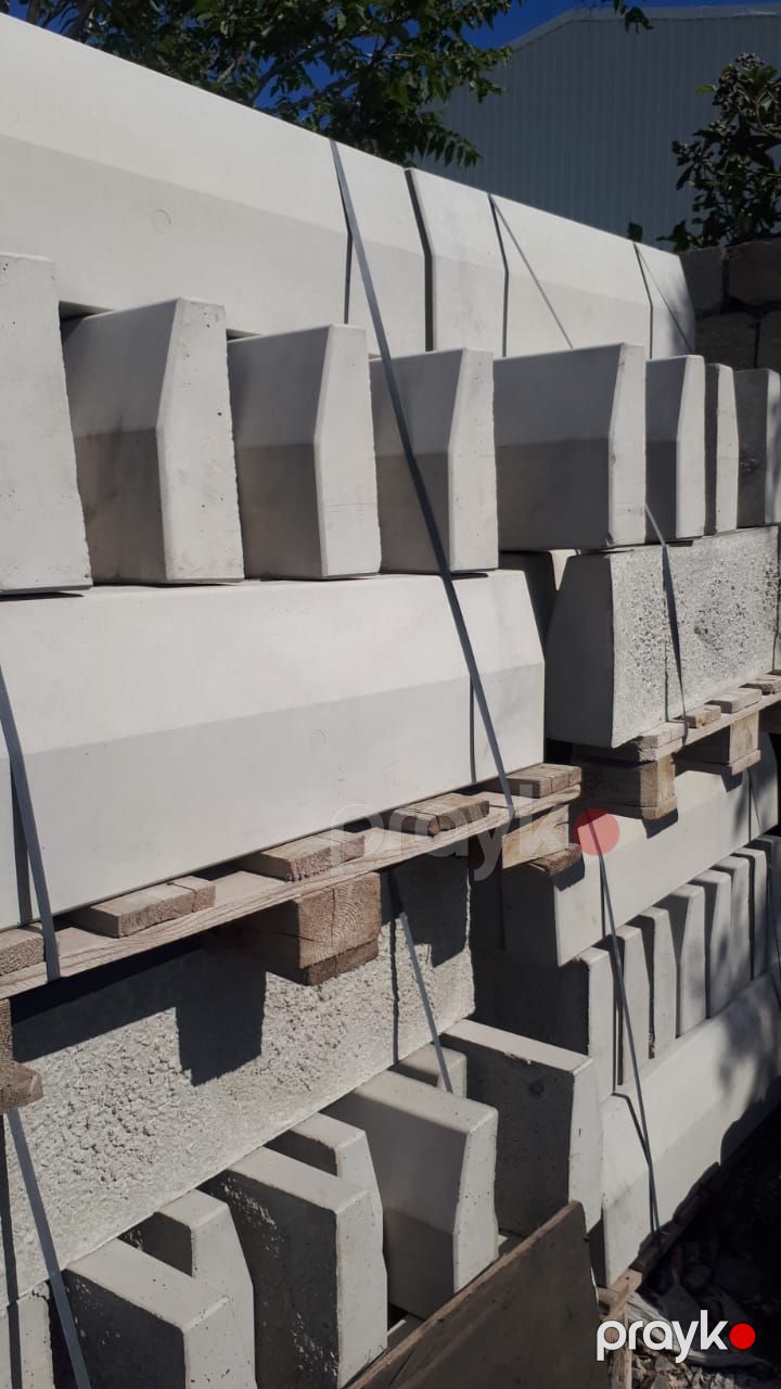 Beton daşlar — Beton, Bakı (5)