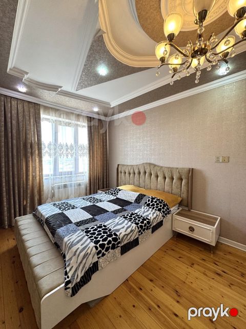 İcarəyə verilir 3 otaqlı yeni tikili 130 m²