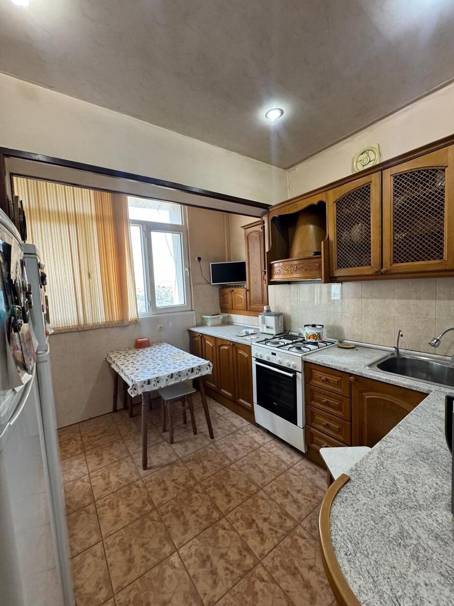 Satılır 4 otaqlı köhnə tikili 105 m² — Mənzil, Bakı (6)