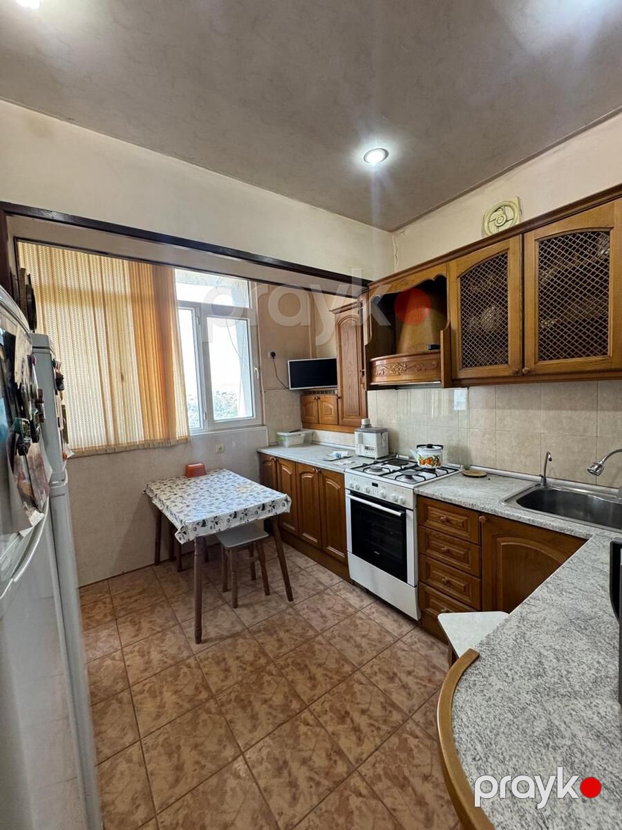 Satılır 4 otaqlı köhnə tikili 105 m² — Mənzil, Bakı (6)