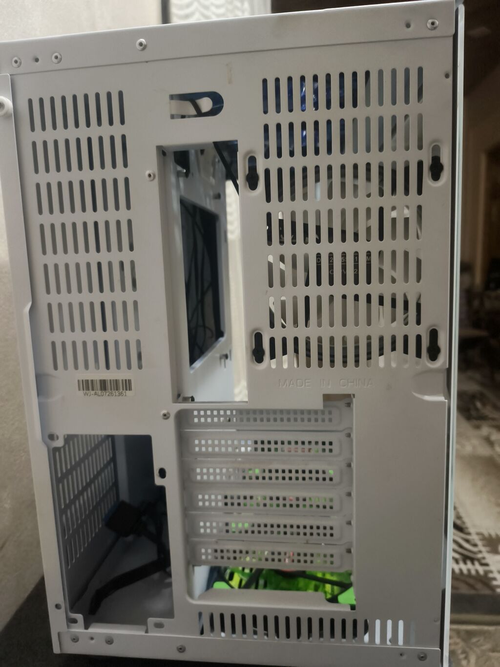 Ağ rəngli şüşə panelli gaming PC korpusu – ARGB ventilyatorlarla — Elektronika, Bakı (2)