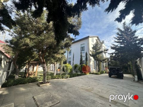 Satılır 6 otaqlı həyət evi/bağ evi 375.6 m²