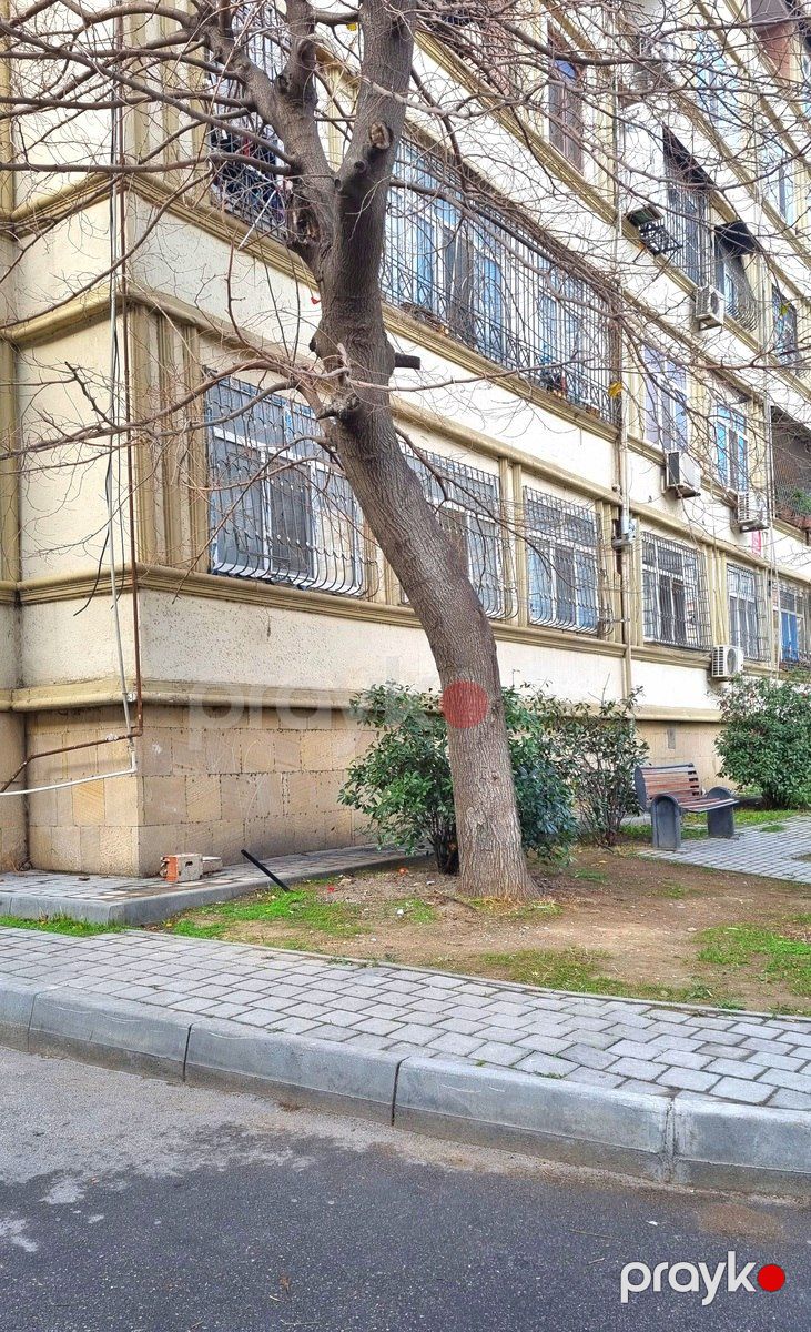 Satılır 2 otaqlı köhnə tikili 59 m² — Mənzil, Bakı (9)
