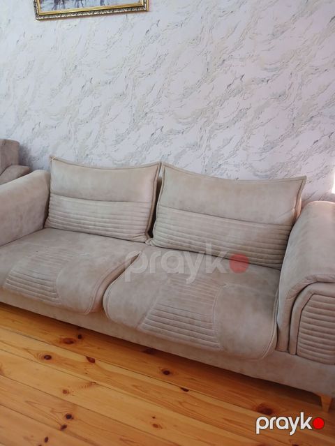 Bej rəngli 3 nəfərlik yumşaq divan - Rəng: açıq bej/şampan -