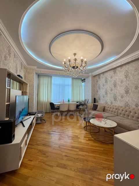 Satılır 3 otaqlı yeni tikili 80 m²