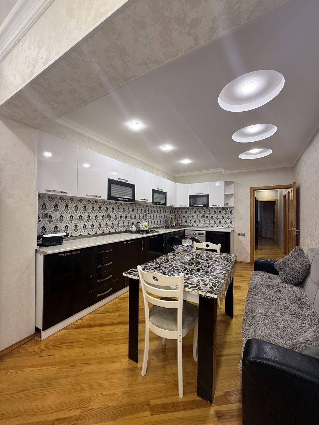 Satılır 3 otaqlı köhnə tikili 85 m² — Mənzil, Bakı (10)