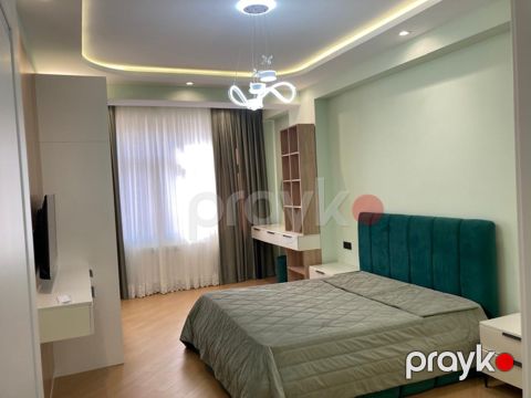 İcarəyə verilir 3 otaqlı yeni tikili 142 m²