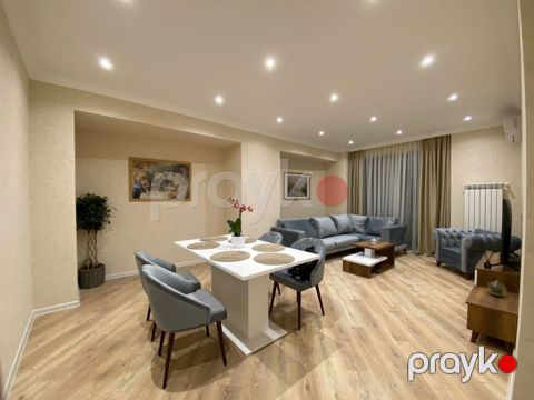 İcarəyə verilir 3 otaqlı yeni tikili 130 m²