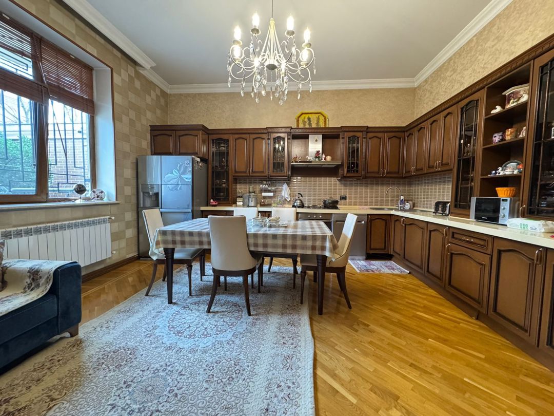 Satılır 6 otaqlı həyət evi/bağ evi 900 m² — Ev, villa, Bakı (4)