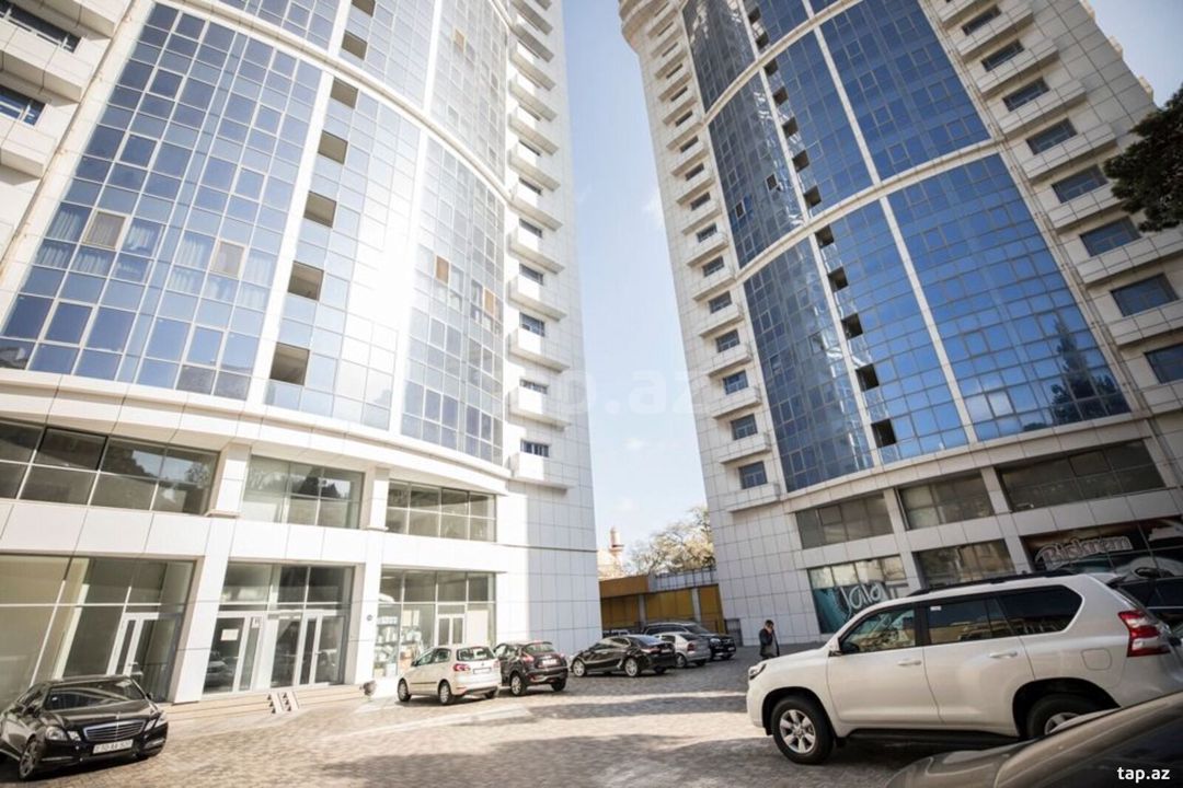 4-otaqlı yeni tikili, Nəsimi r., 160 m² — Daşınmaz əmlak, Bakı