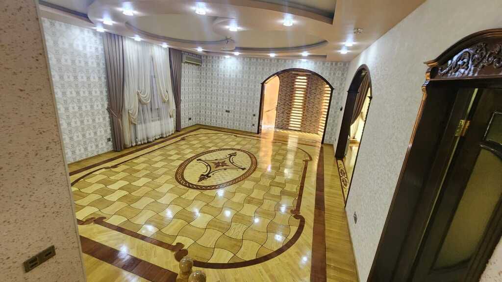 Satılır 9 otaqlı həyət evi/bağ evi 550 m² — Ev, villa, Bakı (3)