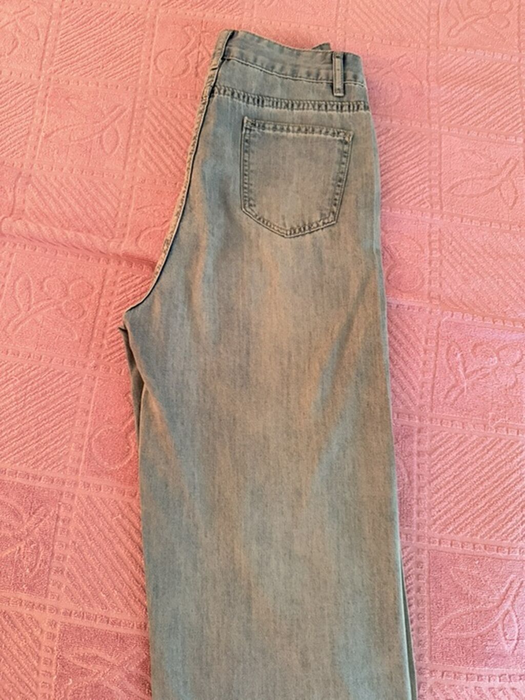 Qadın cins şalvar - Rəng: açıq mavi denim, yüngül yuyulma effekti - — Şəxsi əşyalar, Bakı (2)