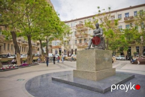 Satılır 2 otaqlı köhnə tikili 55 m²