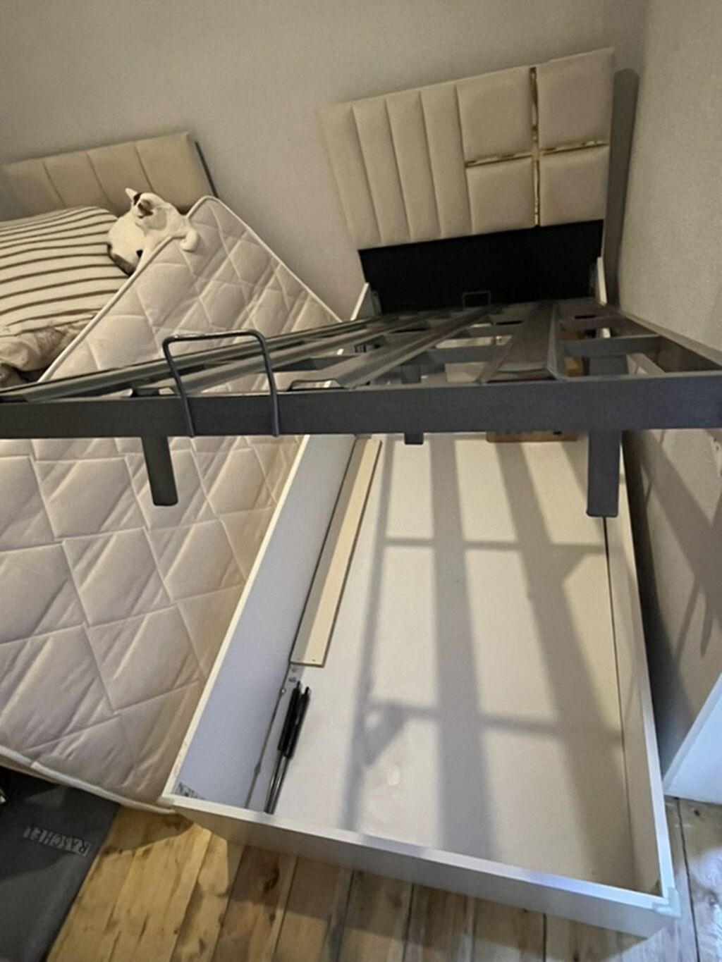 Yeni kimidir ; Bazalıdır; 230 azn ə alınıb ; uzunluq 2 m eni 95 sm — Turizm, Digah (3)