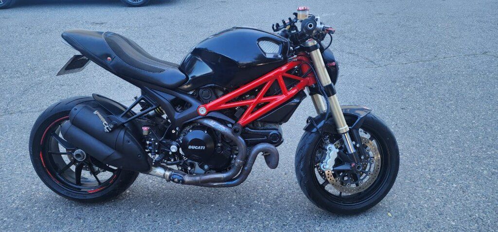 Ducati Monster, 1100 sm3, 2013 il, 22 000 km — Motosikletlər, Bakı (3)