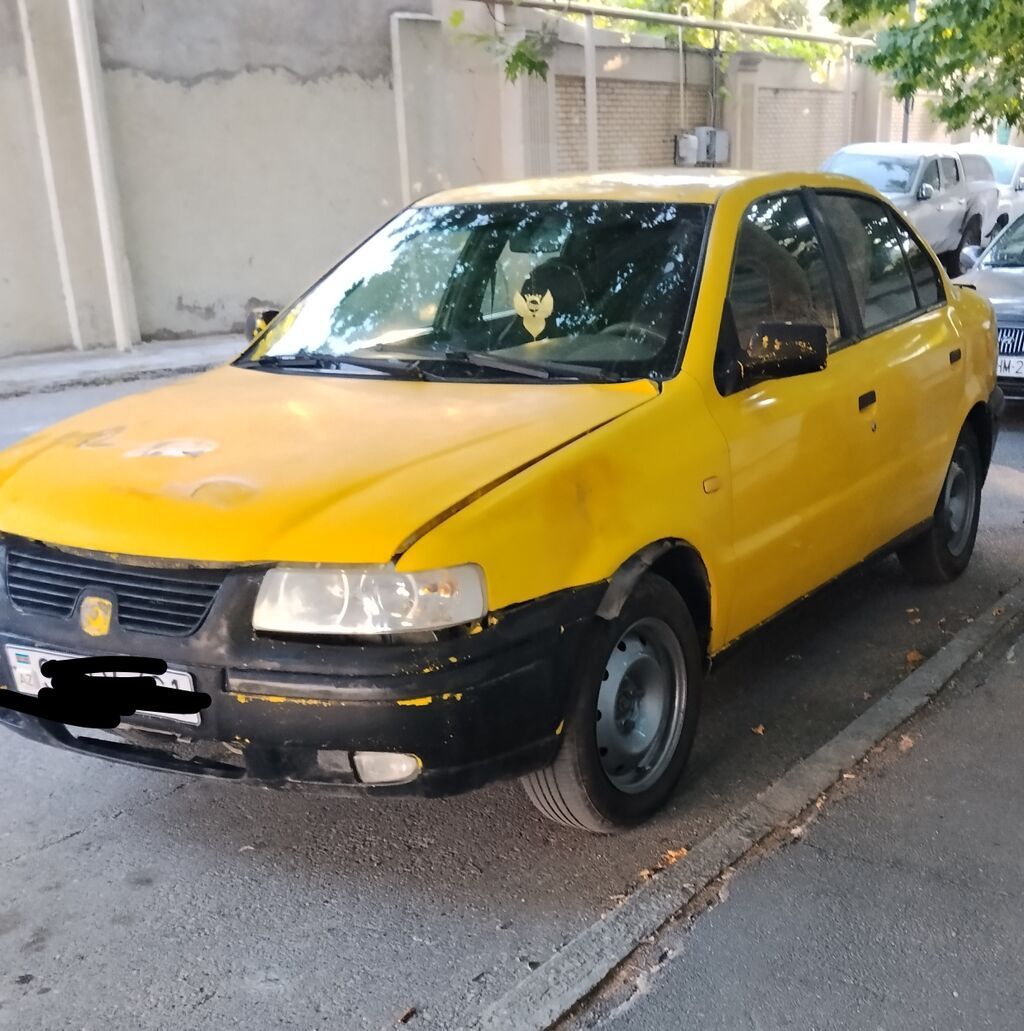 Model: Iran Khodro Samand (sedan) Kuzov: 4 qapı, sarı/qara rəng sxemi — Avtomobillər, Fatmayı (4)