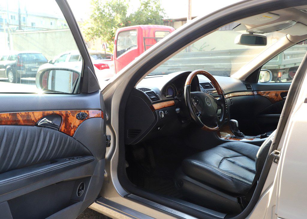 Mercedes E 240, 2.6 L, 2003 il, 323 700 km — Avtomobillər, Bakı (4)