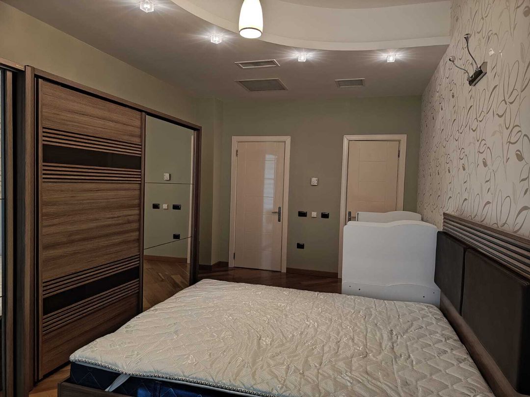 İcarəyə verilir 4 otaqlı yeni tikili 260 m² — Mənzil, Bakı (9)