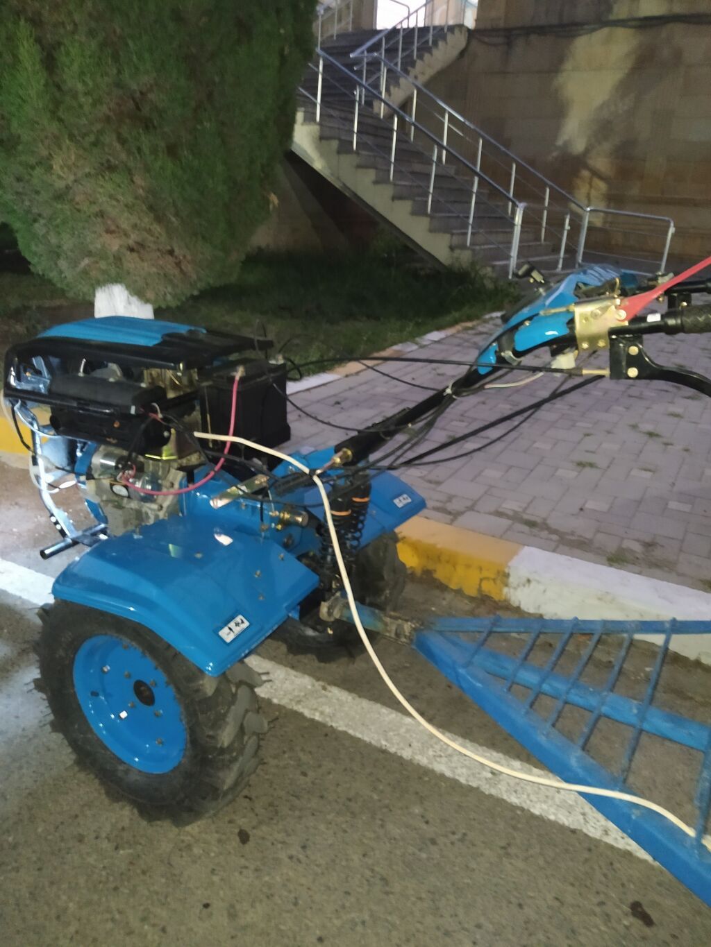 Yük daşıma üçün qoşqulu Mini Matablok islenmeyib 25at gücü boş boşuna — Motobloklar, Qazax (7)
