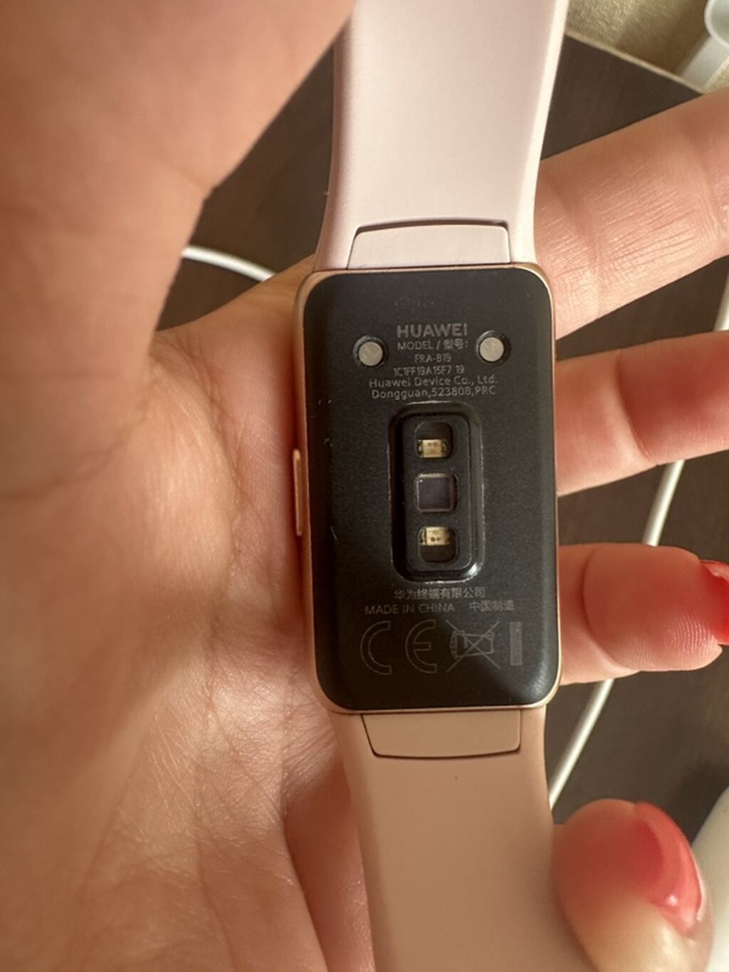 Huawei Band 6 (Model: FRA-B19) – ağıllı qolbaq/smart saat — Aksesuarlar, Bakı (3)