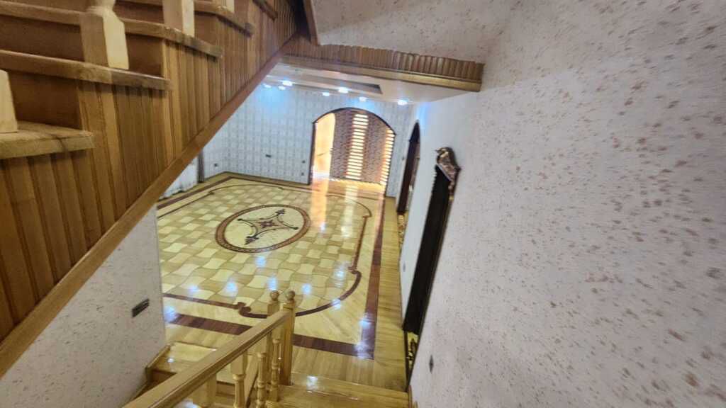 Satılır 9 otaqlı həyət evi/bağ evi 550 m² — Ev, villa, Bakı (2)