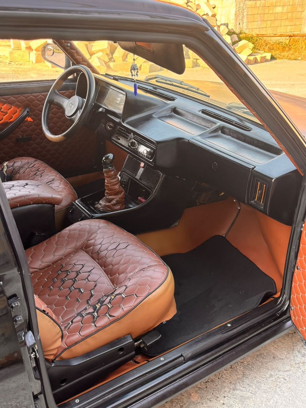 Model: Tofas Şahin (sedan) Rəng: Qara Ban növü: 4 qapılı sedan Ön arxa — Avto, Şamaxı (5)